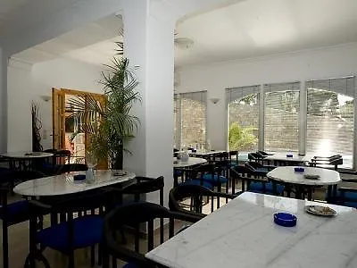 Zannis Hotel