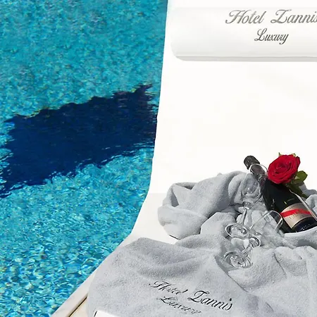 Zannis Hotel