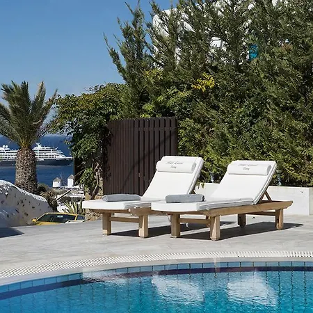 فندق Zannis 3*