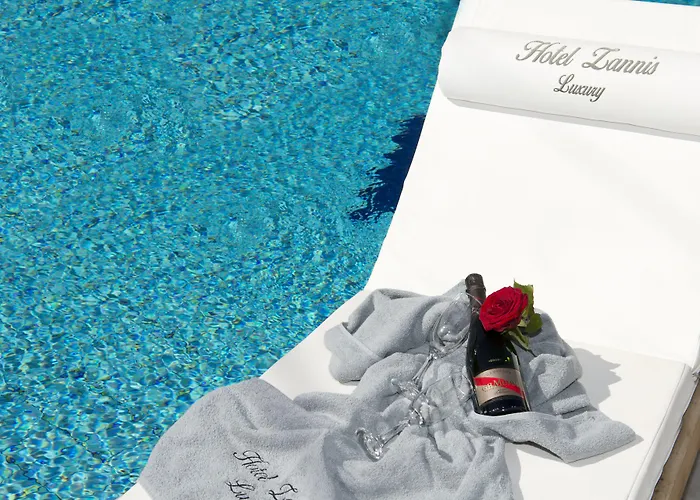 Отель Zannis Mykonos Town